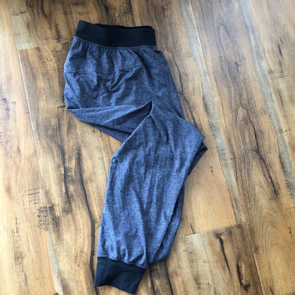 Lulu lemon joggers